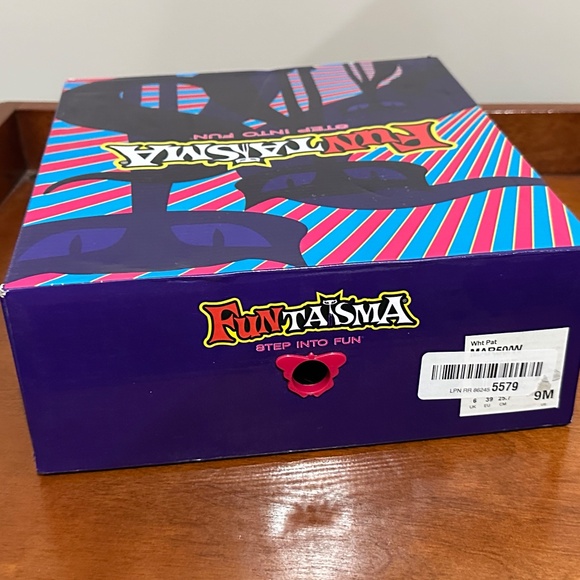 Funtasma Mary Jane Pump, White, Size 9 - Picture 7 of 9